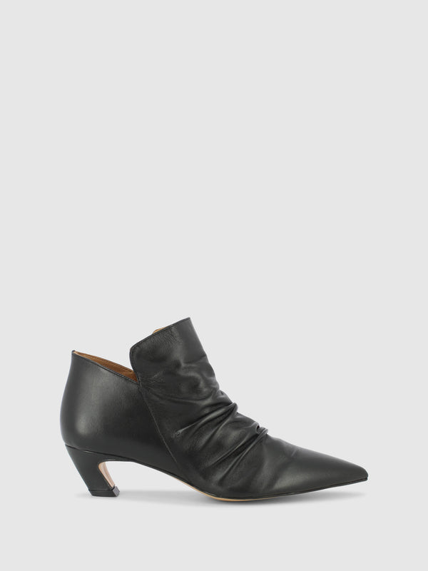 Botins com Fecho em Preto